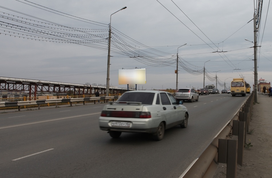 Фотография рекламного носителя, тип: Билборд 3x6, адрес: Некрасовский мост, из центра, Курган, Курганская область, Россия. Сторона Б №701135