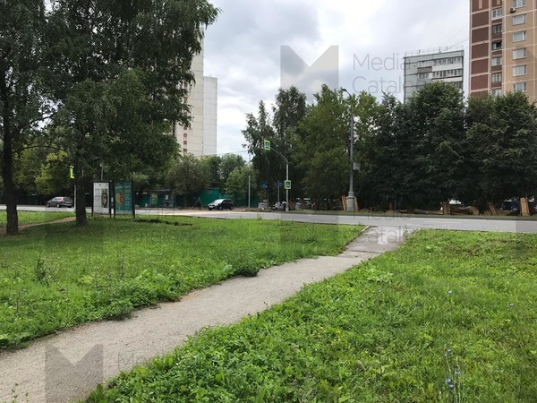 Фотография рекламного носителя, тип: Афиша 1.75x1.8, адрес: Свободы ул., д.95, н-в, поз.1, стенд 2, Москва, Россия. Сторона A2 №882837