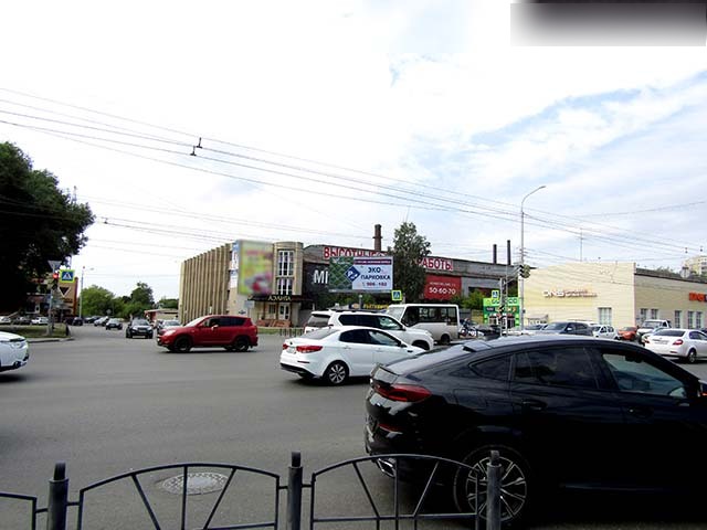 Фотография рекламного носителя, тип: Билборд 3x6, адрес: Красный путь ул., д.85/1 Х Кемеровская ул., Омск, Омская область, Россия. Сторона A №850654