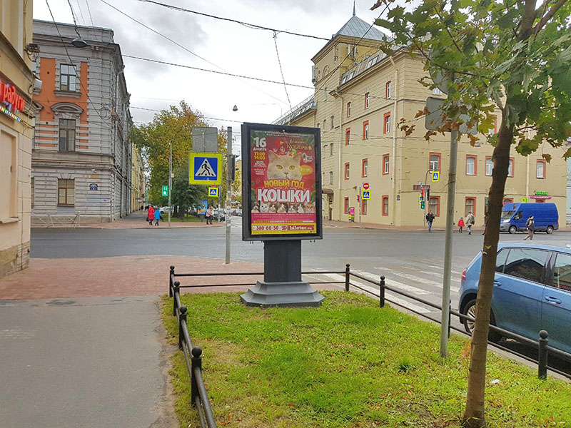Фотография рекламного носителя, тип: Ситиформат 1.8x1.2, адрес: 4-я линия В.О. ул., д.29 Х Средний В.О. пр-т., Санкт-Петербург, Россия. Сторона В №639114