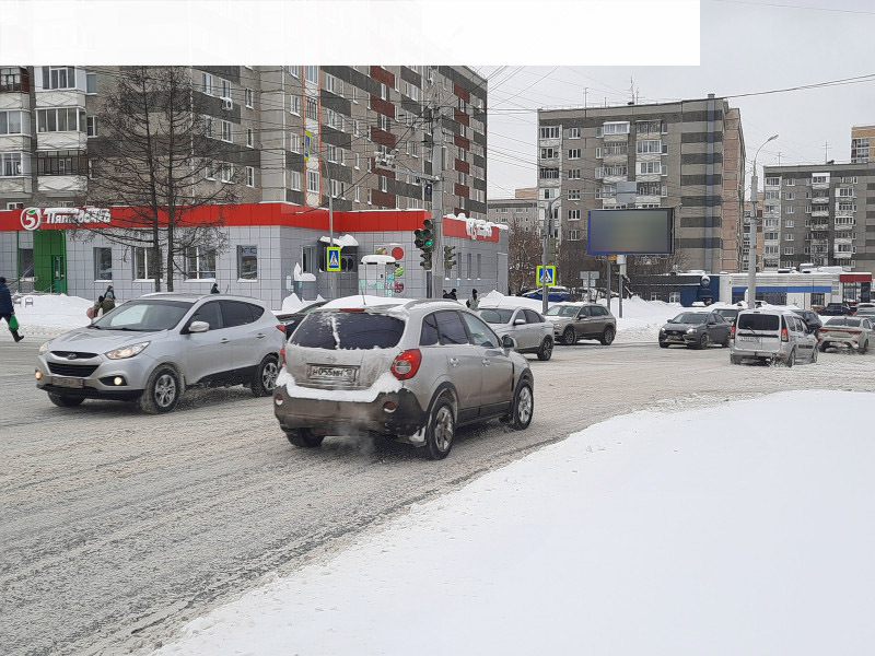 Фотография рекламного носителя, тип: Билборд 3x6, адрес: Пушкинская ул. Х Холмогорова ул., Ижевск, Республика Удмуртия, Россия. Сторона B №945990