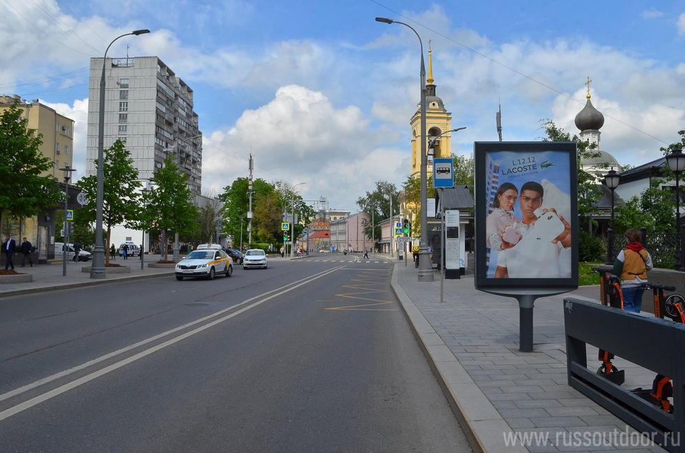 Фотография рекламного носителя, тип: Ситиформат 1.8x1.2, адрес: Полянка Б. ул., д.39, стр.1, Москва, Россия. Сторона Б №1000471