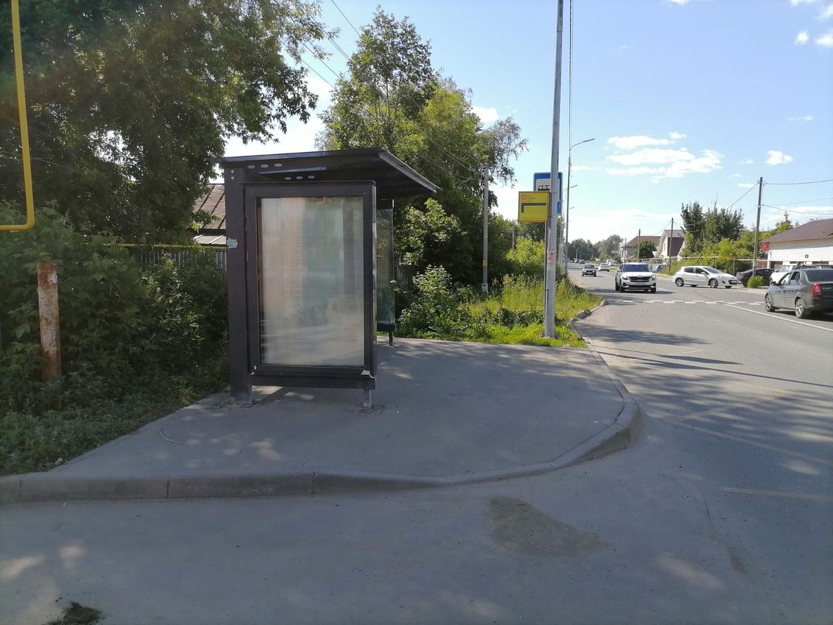 Фотография рекламного носителя, тип: Остановка 1.8x1.2, адрес: Приволжская ул., д.170, Казань, Республика Татарстан, Россия. Сторона В №1007021