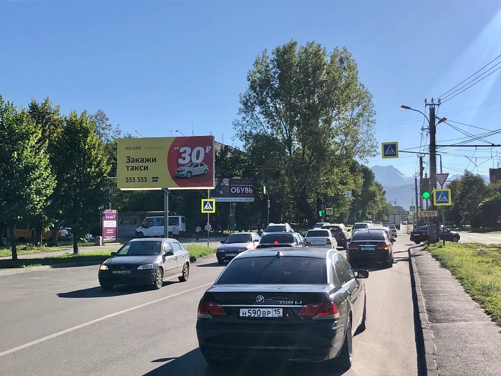 Фотография рекламного носителя, тип: Билборд 3x6, адрес: Дзусова ул., д.9А Х Владикавказская ул., Владикавказ, Республика Северная Осетия – Алания, Россия. Сторона Б №1057898