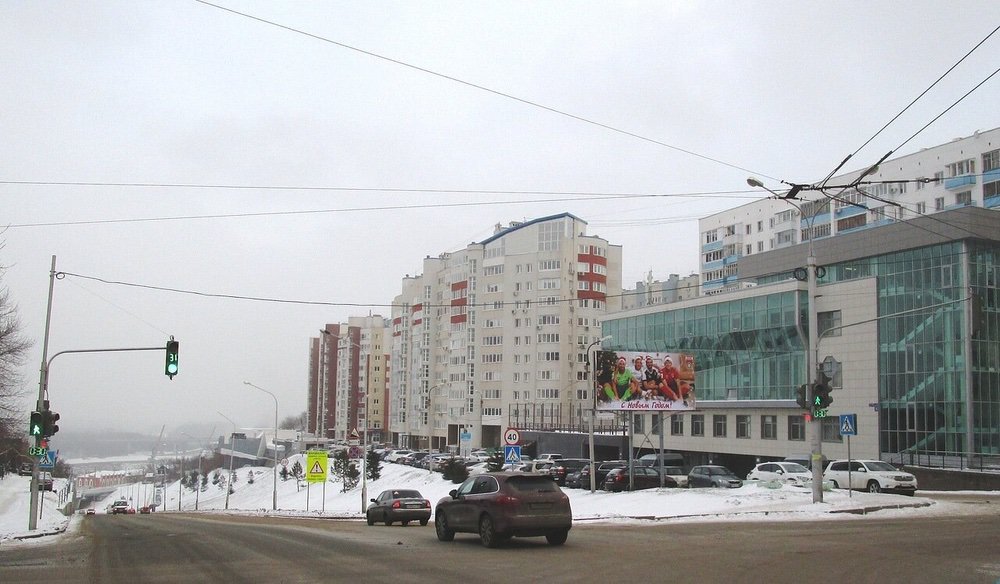 Фотография рекламного носителя, тип: Билборд 3x6, адрес: Карла Маркса ул. Х Ибрагимова б-р., Уфа, Республика Башкортостан, Россия. Сторона А №746096