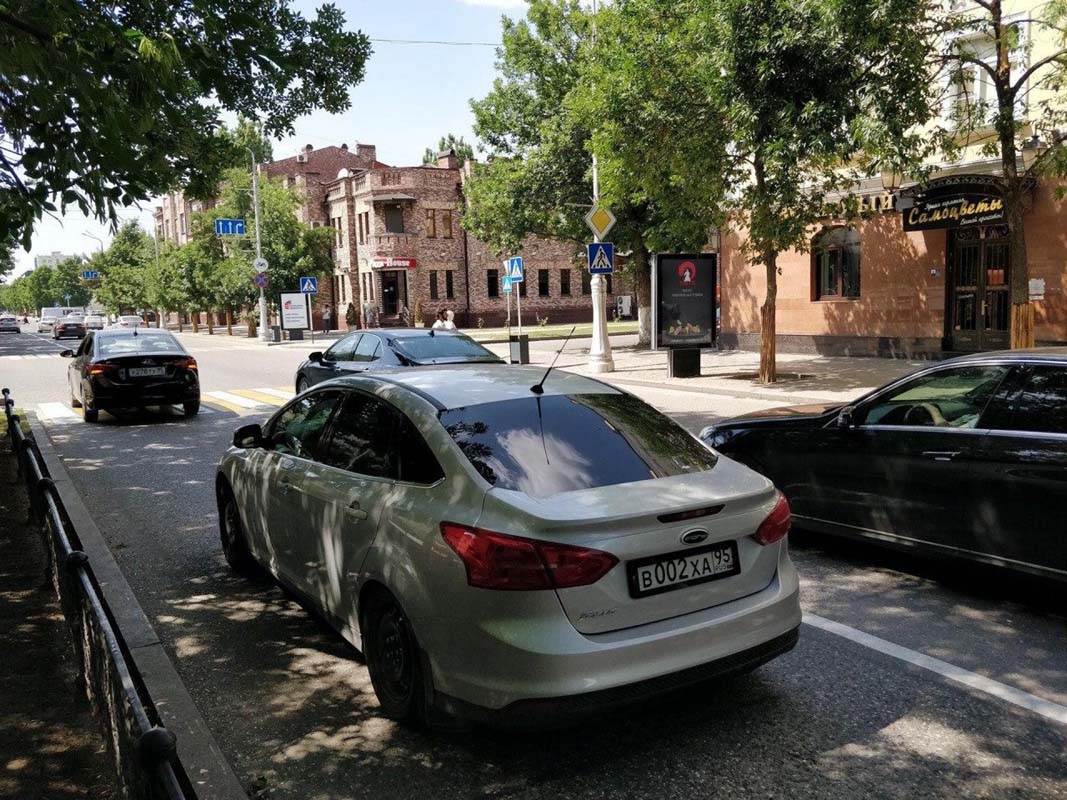 Фотография рекламного носителя, тип: Ситиформат 1.8x1.2, адрес: В.В. Путина пр-т., Барский дом, Грозный, Республика Чечня, Россия. Сторона А №847381