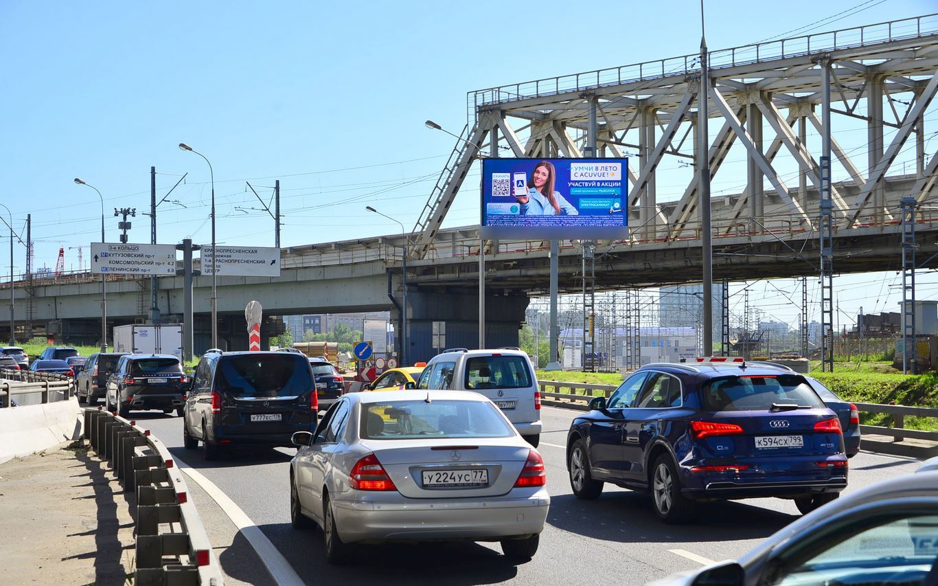 Фотография рекламного носителя, тип: Билборд 3x6, адрес: ТТК запад Х 1-м Красногвардейский пр-зд., Москва, Россия. Сторона Аh1-Аh4 №882669