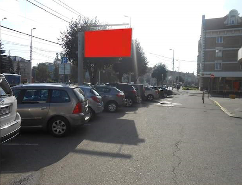 Фотография рекламного носителя, тип: Билборд 2x4, адрес: Театральная ул. Звездная (ор.Маяк) 2х4, Калининград, Калининградская область, Россия. Сторона A №826050