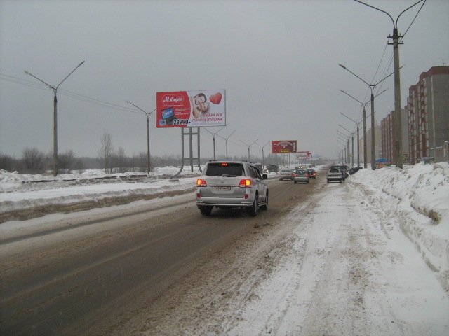 Фотография рекламного носителя, тип: Нестандартный билборд, адрес: Октябрьский пр-т., д.69, Череповец, Вологодская область, Россия. Сторона А1 №462144