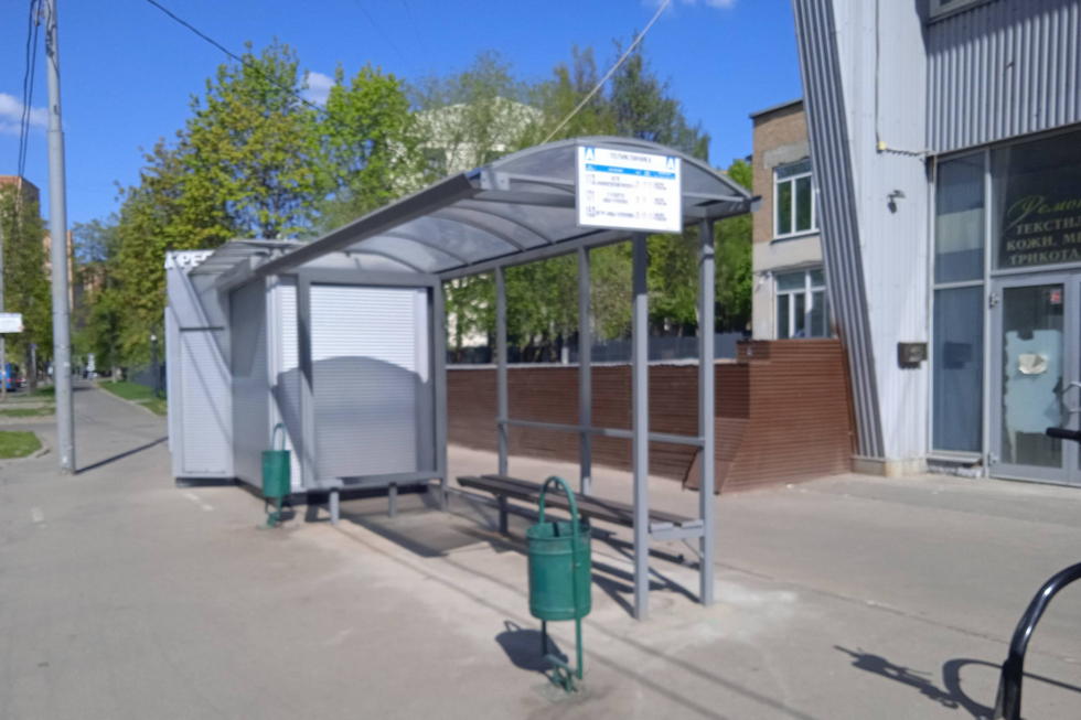 Фотография рекламного носителя, тип: Остановка 1.8x1.2, адрес: Цюрупы ул., д.28, Москва, Россия. Сторона A №310902