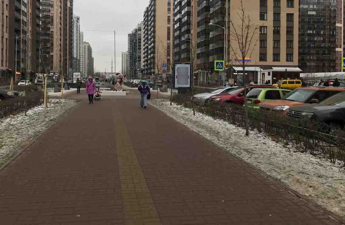 Фотография рекламного носителя, тип: Ситиформат 1.8x1.2, адрес: Мурино п., Менделеева б-р., д.6, Ленинградская область, Россия. Сторона A №1047074