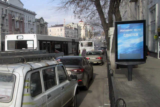 Фотография рекламного носителя, тип: Ситиформат 1.8x1.2, адрес: Буденновский пр-т., д.32 Х Большая Садовая ул., Ростов-на-Дону, Ростовская область, Россия. Сторона A1-A5 №782008