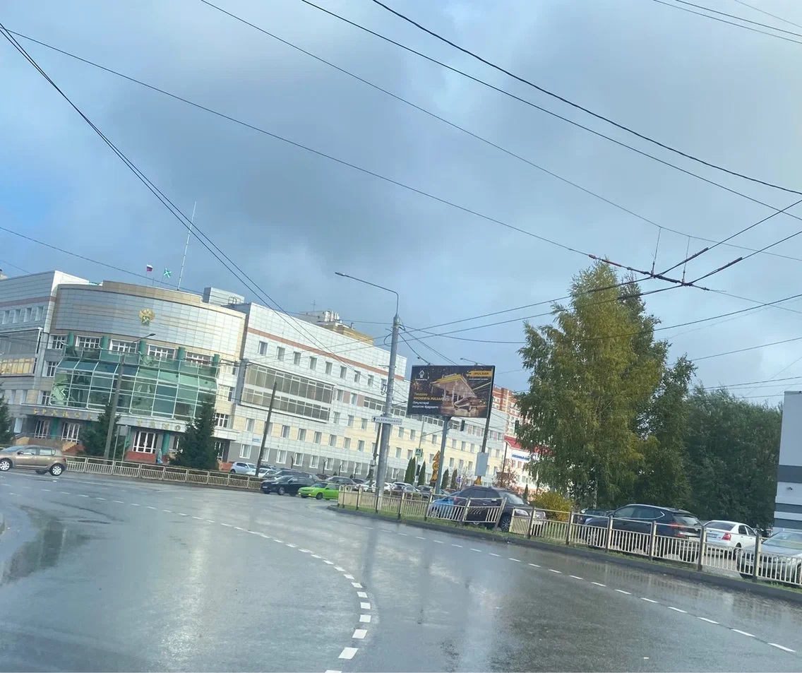 Фотография рекламного носителя, тип: Билборд 3x6, адрес: Советская ул., д.100, Брянск, Брянская область, Россия. Сторона A №1068503