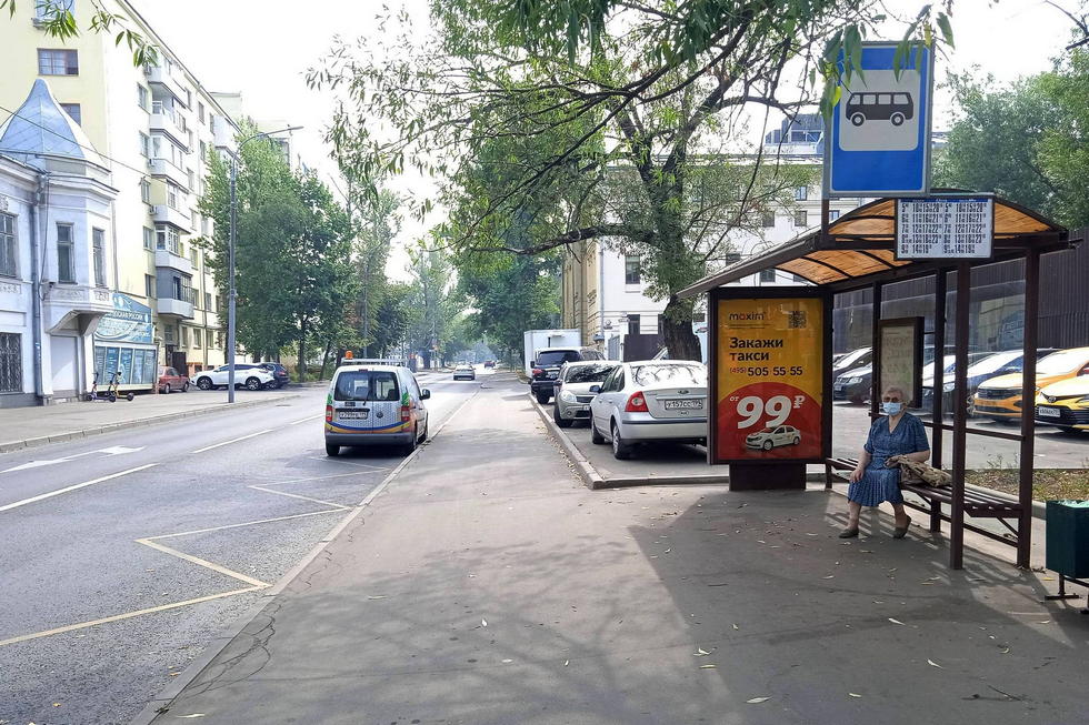 Фотография рекламного носителя, тип: Остановка 1.8x1.2, адрес: Красноармейская ул., д.3, Москва, Россия. Сторона А №888952