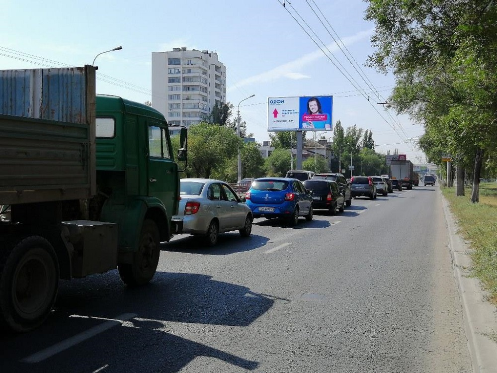 Фотография рекламного носителя, тип: Билборд 3x6, адрес: 64-ой Армии ул. Х Курчатова ул., д.71, Волгоград, Волгоградская область, Россия. Сторона А2 №1066138