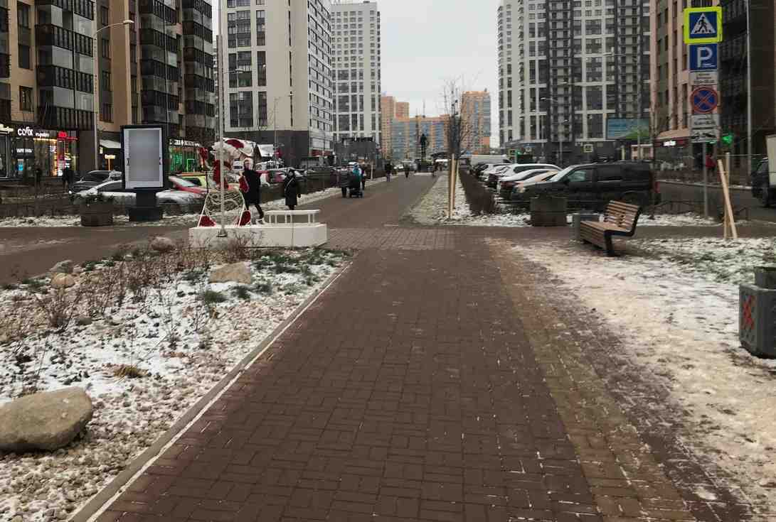 Фотография рекламного носителя, тип: Ситиформат 1.8x1.2, адрес: Мурино п., Менделеева б-р., д.6, Ленинградская область, Россия. Сторона Б №1047075