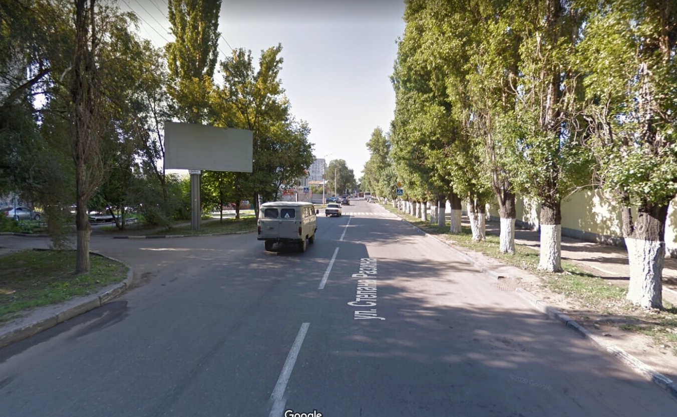 Фотография рекламного носителя, тип: Билборд 3x6, адрес: Ст. Разина ул., Х Зарубина ул., Саратов, Саратовская область, Россия. Сторона А №834618