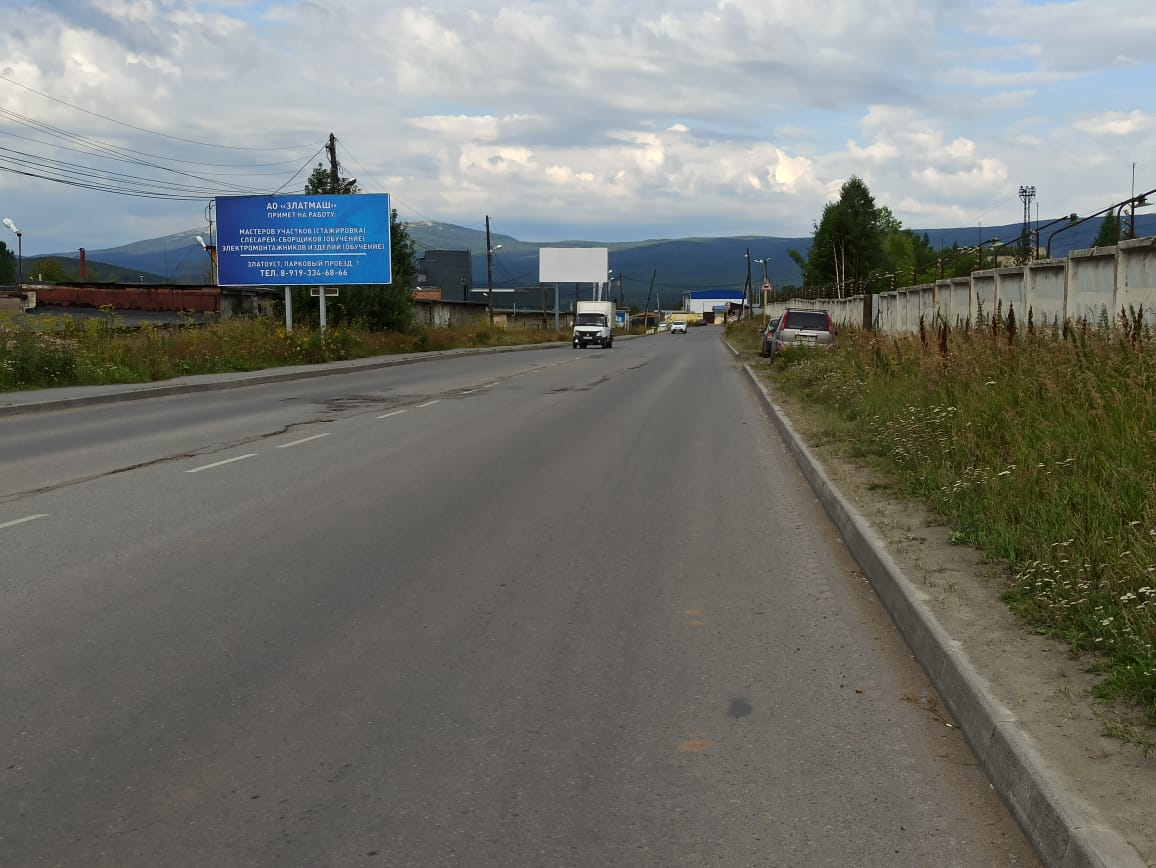 Фотография рекламного носителя, тип: Билборд 3x6, адрес: им. А. В. Суворова ул., в районе восточного въезда в ГСПК "Дружба", Златоуст, Челябинская область, Россия. Сторона В №973671