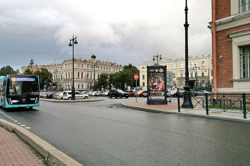 Фотография рекламного носителя, тип: Пиллар 3x1.4, адрес: Труда пл., д.5 Х Крюкова канала наб., Санкт-Петербург, Россия. Сторона Б №724930