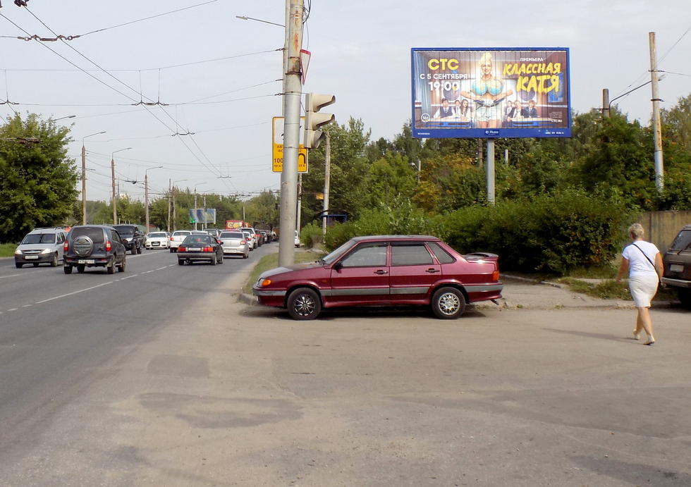 Фотография рекламного носителя, тип: Билборд 3x6, адрес: Шабулина пр-зд., д.20, ост. Троллейбусное депо № 2, Рязань, Рязанская область, Россия. Сторона А1-А3 №999138