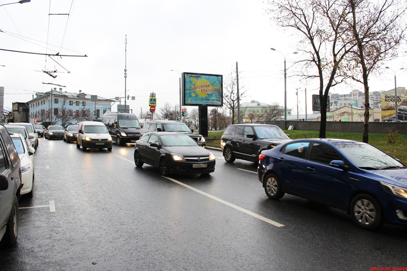 Фотография рекламного носителя, тип: Ситиборд 2.7x3.7, адрес: Гончарный пр-зд., д. 8/40, Москва, Россия. Сторона В1-В5 №503148