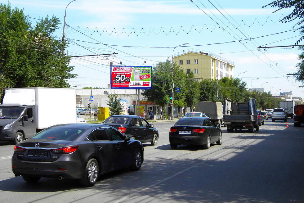 Фотография рекламного носителя, тип: Билборд 3x6, адрес: Рабоче-Крестьянская ул. Х Североморцев ул., Волгоград, Волгоградская область, Россия. Сторона Б1-Б3 №337827