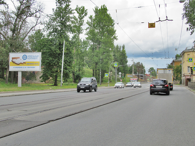 Фотография рекламного носителя, тип: Билборд 3x6, адрес: 1-й Муринский пр-т., д.15 Х Парголовская ул., Санкт-Петербург, Россия. Сторона В №641953
