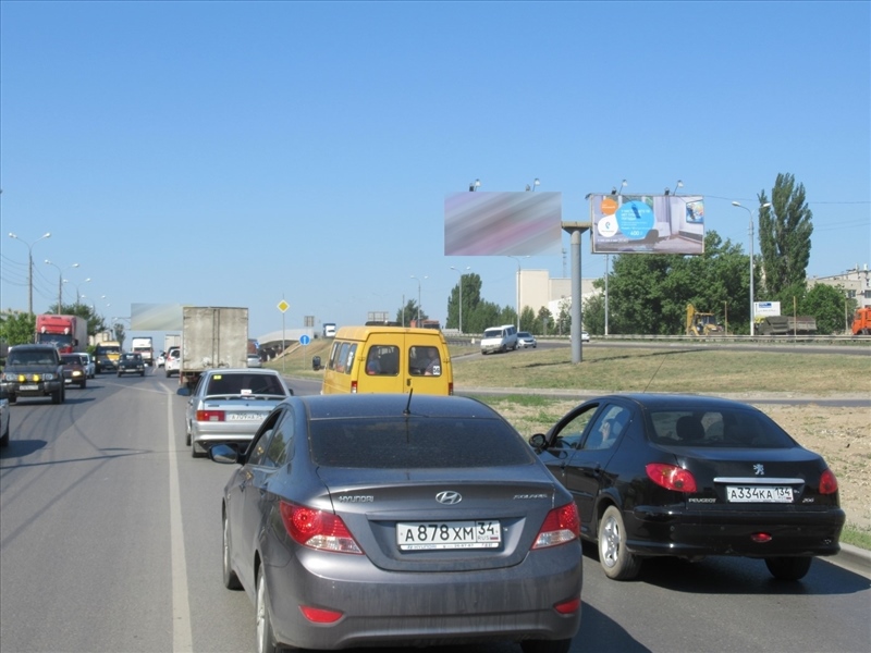 Фотография рекламного носителя, тип: Билборд 3x6, адрес: Землячки ул, напротив д.42, Волгоград, Волгоградская область, Россия. Сторона А2 №596115