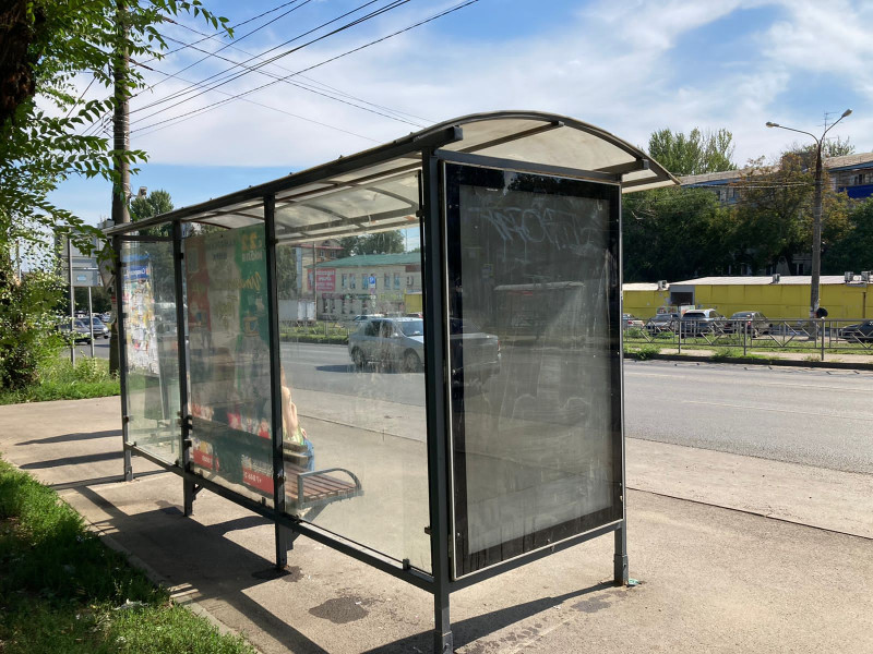 Фотография рекламного носителя, тип: Остановка 1.8x1.2, адрес: 22 Партсъезда ул. Х Вольская ул., Самара, Самарская область, Россия. Сторона B1 №975348