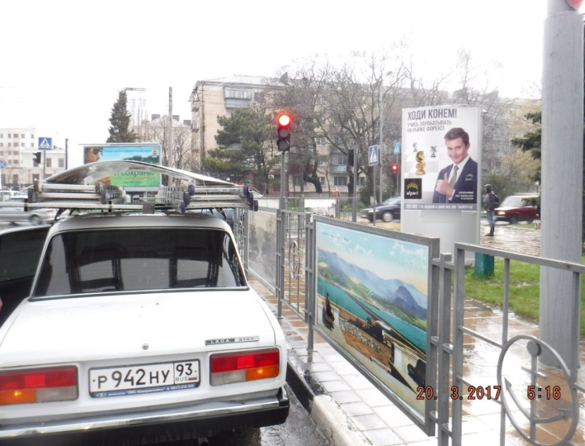 Фотография рекламного носителя, тип: Нестандартный ситиформат, адрес: Свободы пл., поз.3, Новороссийск, Краснодарский край, Россия. Сторона Б №587813