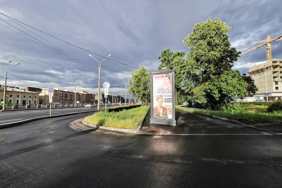 Фотография рекламного носителя, тип: Пиллар 3x1.4, адрес: Обводного канала наб., д.118, корп.7, Санкт-Петербург, Россия. Сторона А №724887