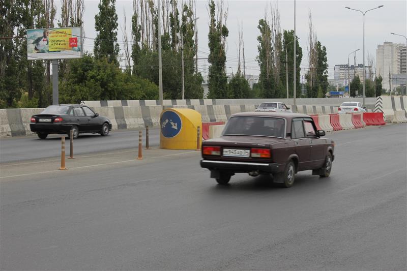 Фотография рекламного носителя, тип: Билборд 3x6, адрес: Университетский пр-т., ост."Электронмаш", Волгоград, Волгоградская область, Россия. Сторона Б №516902