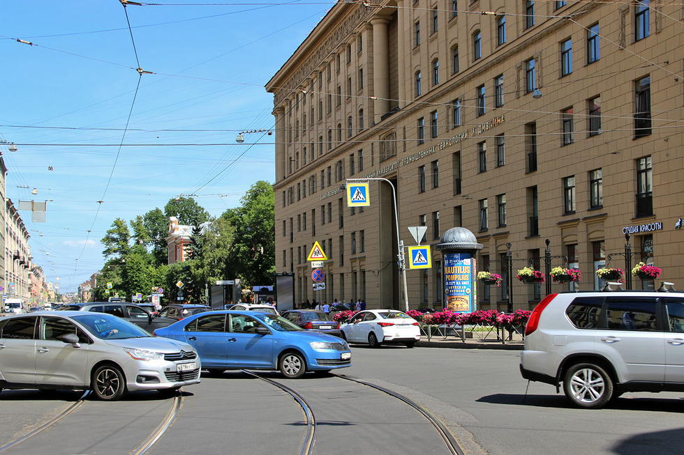 Фотография рекламного носителя, тип: Пиллар 3x1.4, адрес: Садовая ул., д.54 Х Вознесенский пр-т., поз.2, Санкт-Петербург, Россия. Сторона А №658961
