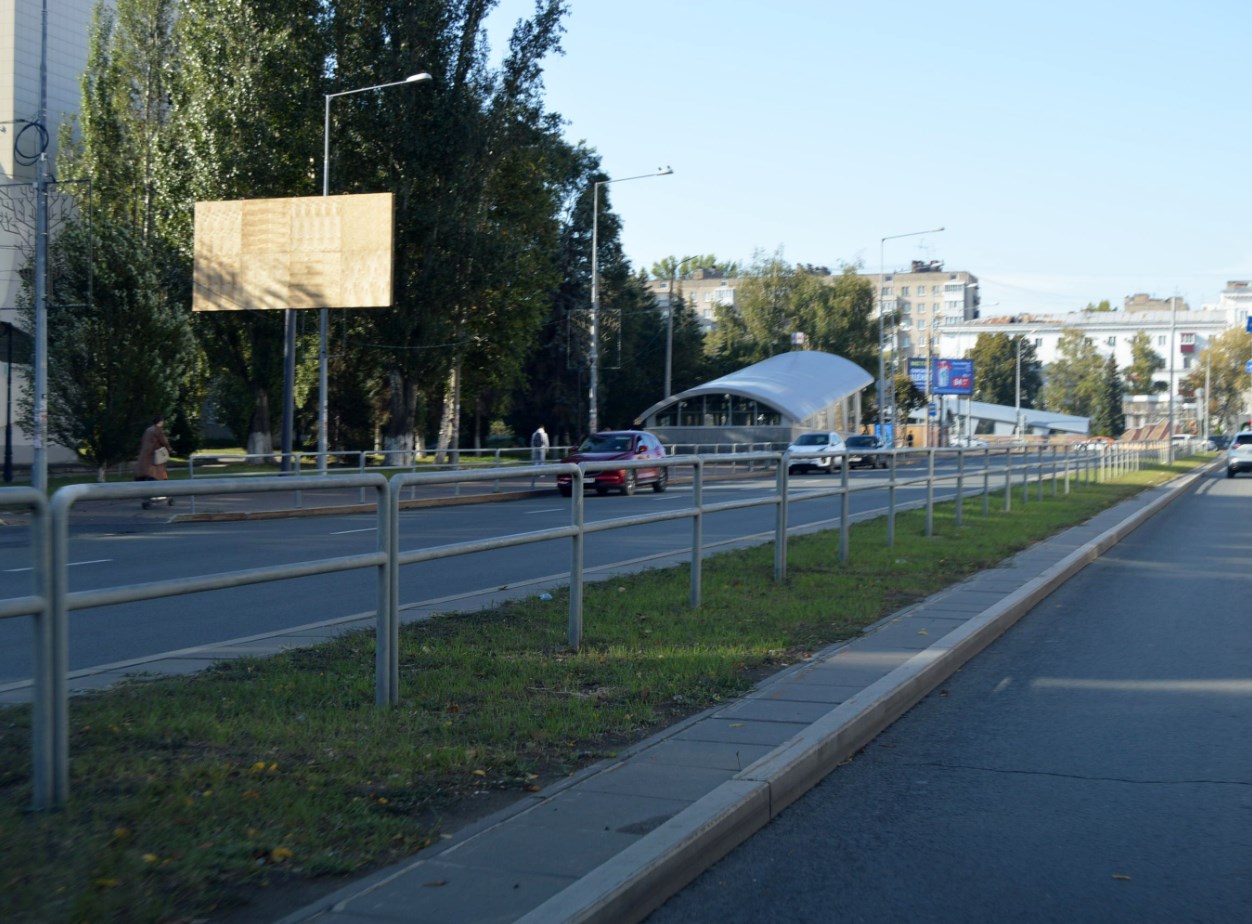 Фотография рекламного носителя, тип: Билборд 3x6, адрес: Ново-Садовая ул., д.23, Самара, Самарская область, Россия. Сторона В №1080398
