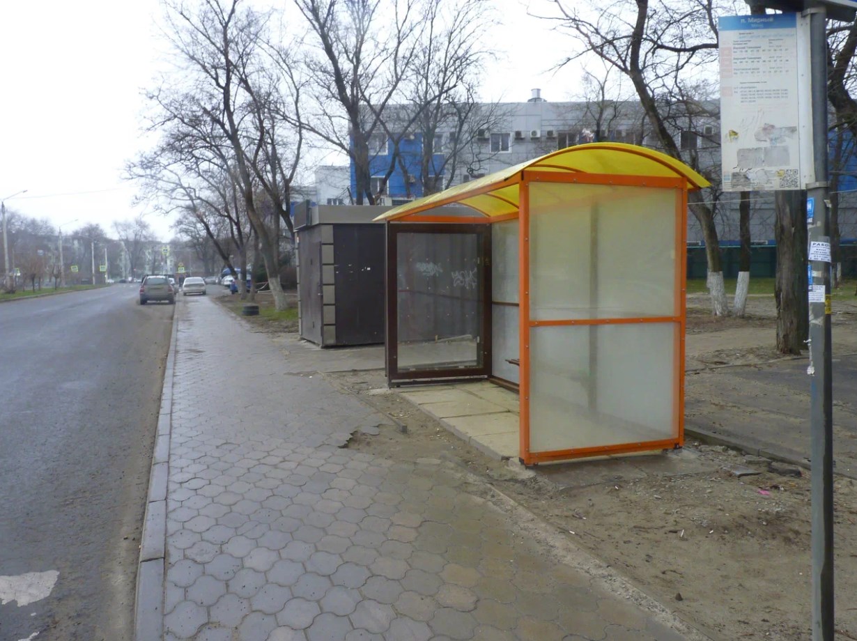 Фотография рекламного носителя, тип: Остановка 1.8x1.2, адрес: Раздорская ул., ост. ПервомР "пос. Мирный", Ростов-на-Дону, Ростовская область, Россия. Сторона А №1324824