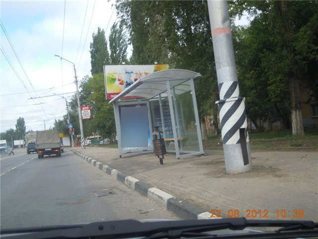 Фотография рекламного носителя, тип: Остановка 1.8x1.2, адрес: Московское ш., ост. Елшанская, поз.2, Саратов, Саратовская область, Россия. Сторона А №747448