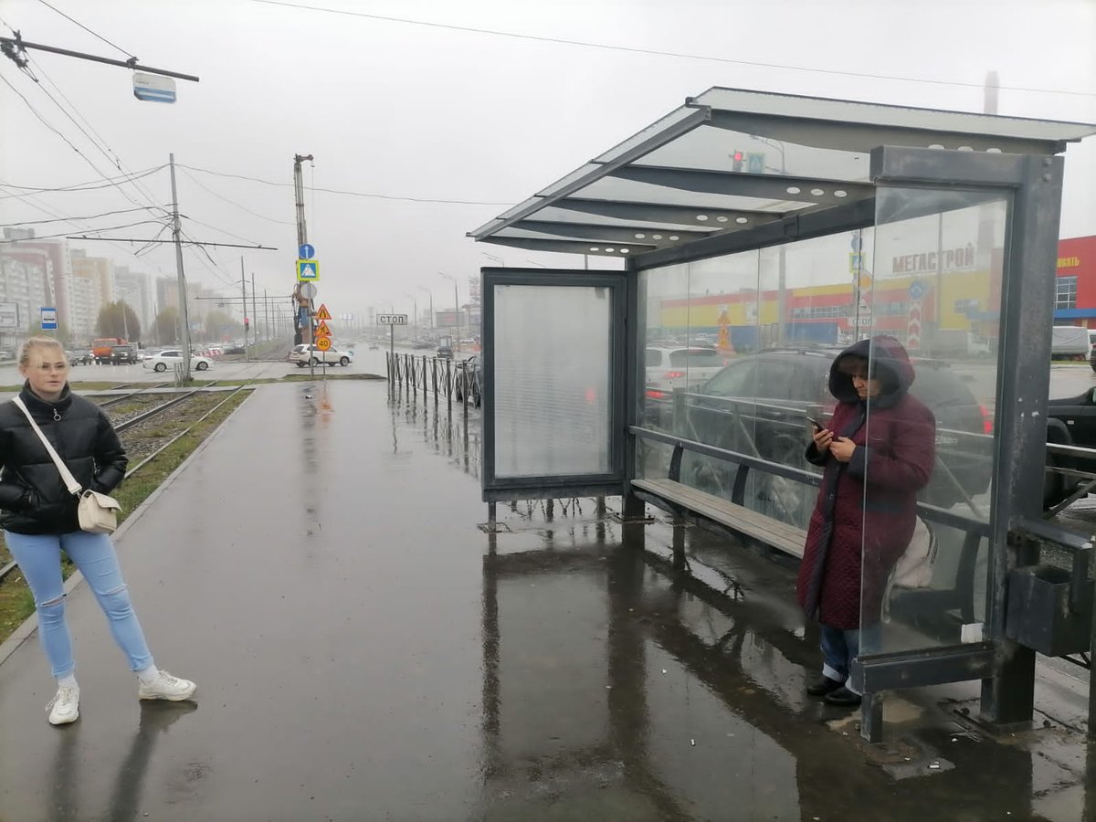 Фотография рекламного носителя, тип: Остановка 1.8x1.2, адрес: Победы пр., д.101, поз.2, Казань, Республика Татарстан, Россия. Сторона А №1007014