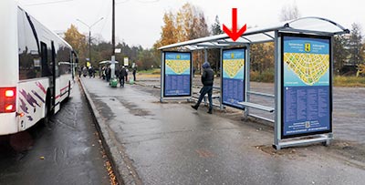 Фотография рекламного носителя, тип: Остановка 1.8x1.2, адрес: Северной Двины наб., д.24, поз.2, Архангельск, Архангельская область, Россия. Сторона A №721258