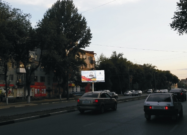 Фотография рекламного носителя, тип: Билборд 3x6, адрес: Гагарина ул., д.55 Х Революционная ул., Самара, Самарская область, Россия. Сторона Б №450332