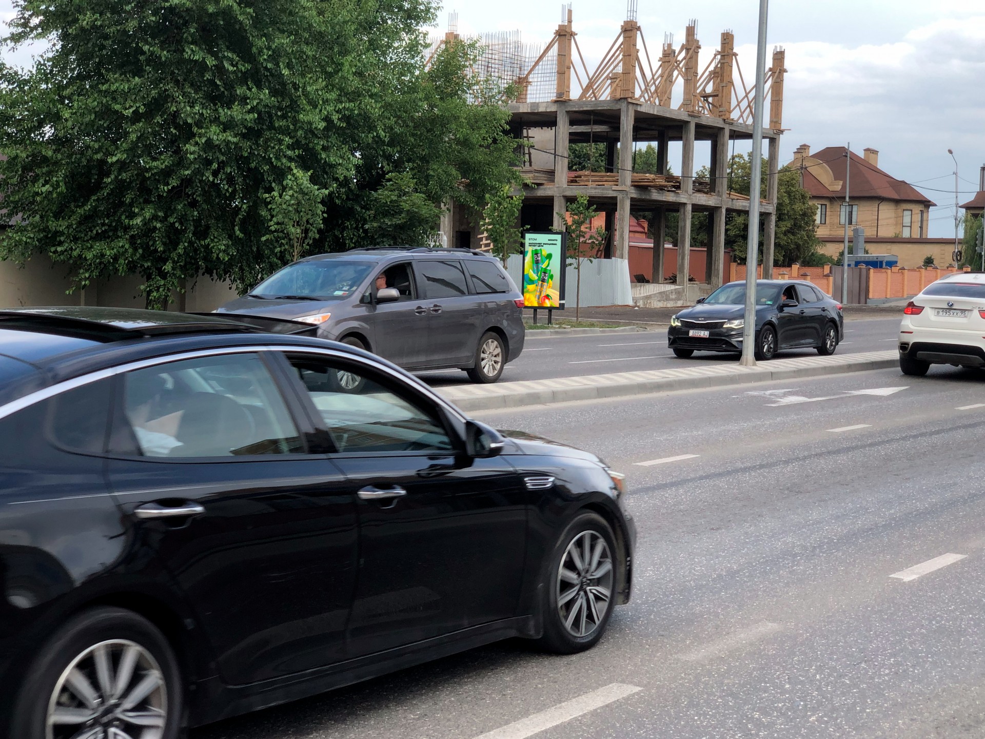 Фотография рекламного носителя, тип: Ситиформат 1.8x1.2, адрес: Жуковского ул., поз.1, Грозный, Республика Чечня, Россия. Сторона Б №1084398