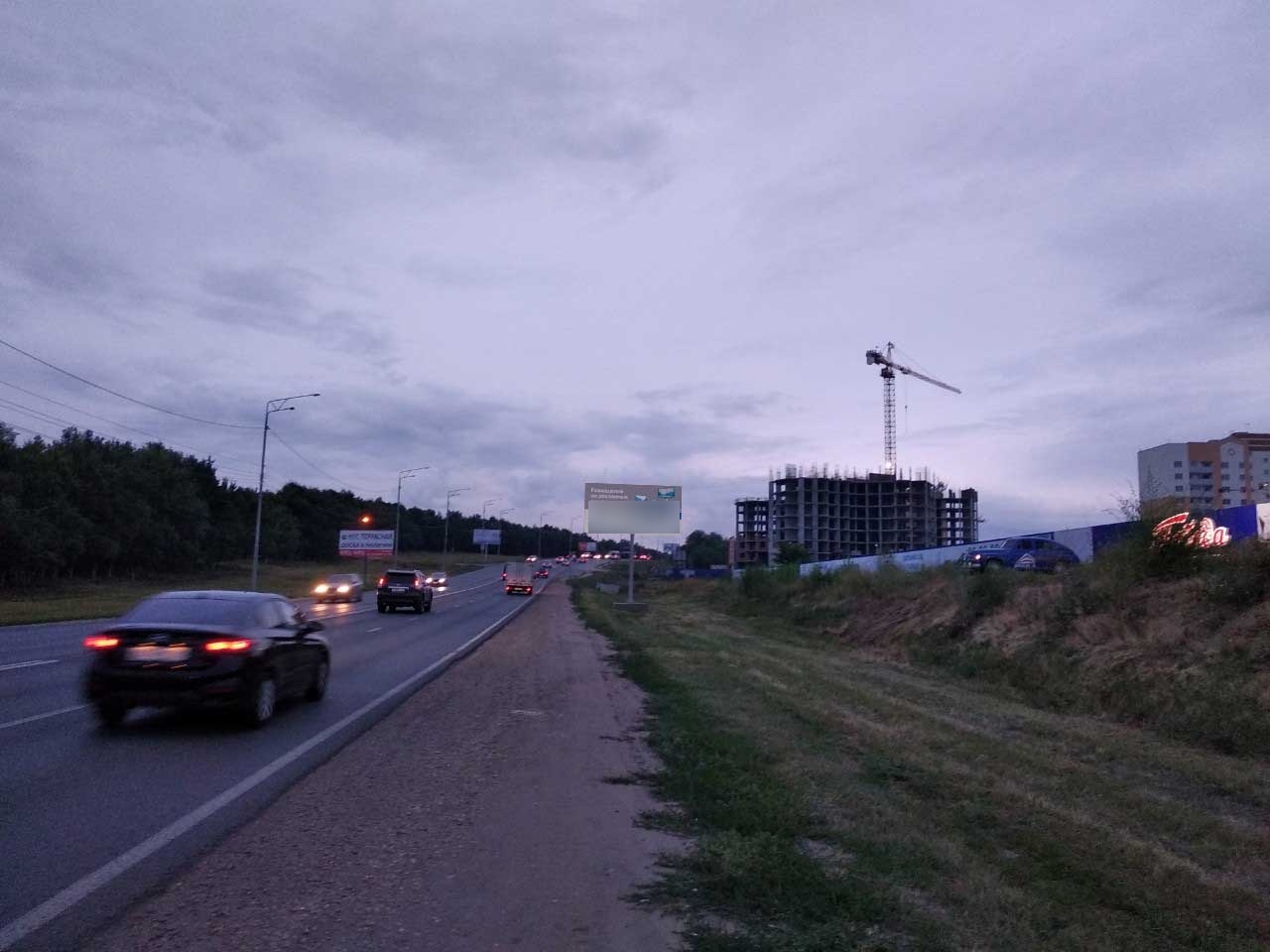 Фотография рекламного носителя, тип: Билборд 3x6, адрес: Усть-Курдюмское ш., поз.2, Саратов, Саратовская область, Россия. Сторона A №833814