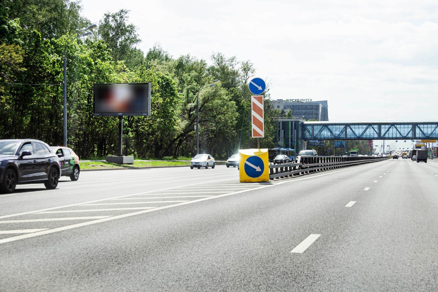 Фотография рекламного носителя, тип: Билборд 3x6, адрес: Профсоюзная ул., д.138, Москва, Россия. Сторона Б1 №601524