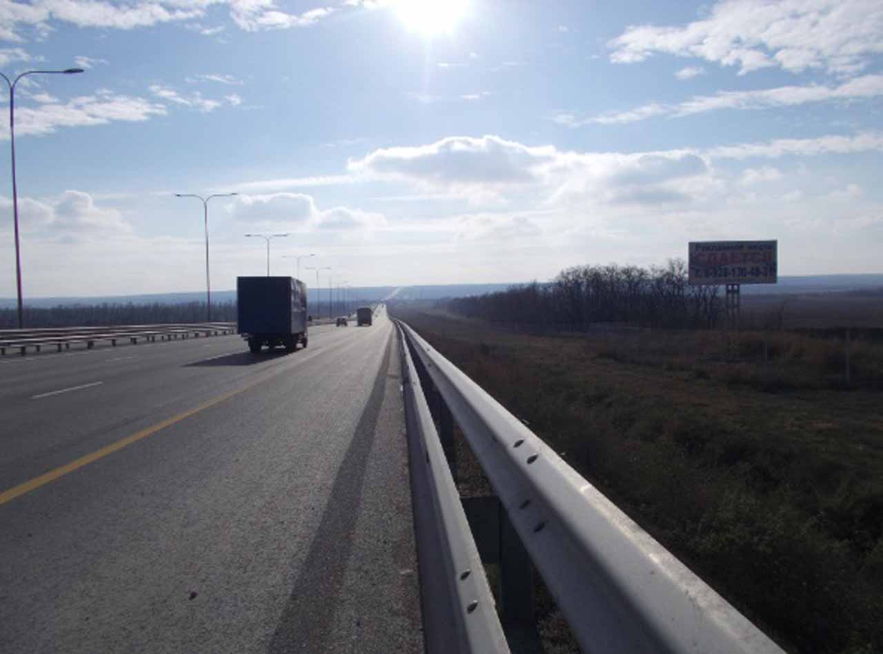 Фотография рекламного носителя, тип: Билборд 3x6, адрес: а/д М-4, 1029 658 м., Ростов-на-Дону, Ростовская область, Россия. Сторона А №1093563