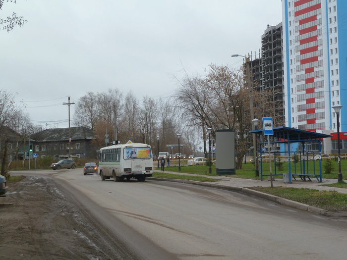 Фотография рекламного носителя, тип: Пиллар 3x1.4, адрес: Чистопрудненская ул., д.1, Киров, Кировская область, Россия. Сторона А №632470