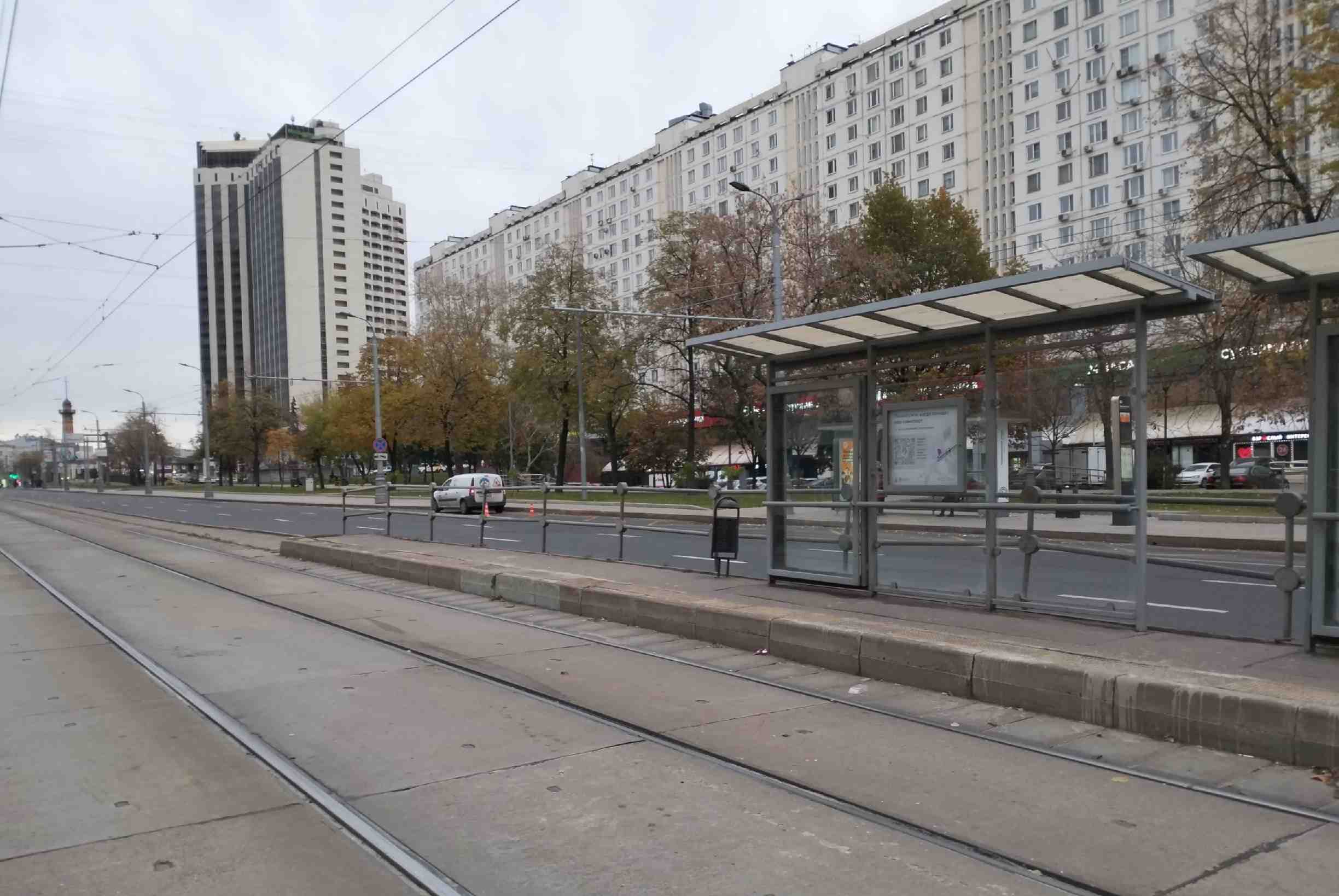 Фотография рекламного носителя, тип: Остановка 1.8x1.2, адрес: Русаковская ул., д.22, ост. "Маленковская улица", поз.2, Москва, Россия. Сторона А №1066933