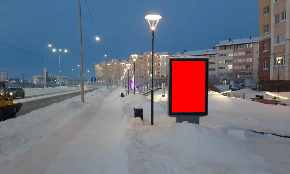 Фотография рекламного носителя, тип: Остановка 1.8x1.2, адрес: Арктическая ул., д.2, Салехард, Ямало-Ненецкий автономный округ, Россия. Сторона А1-А6 №1075663