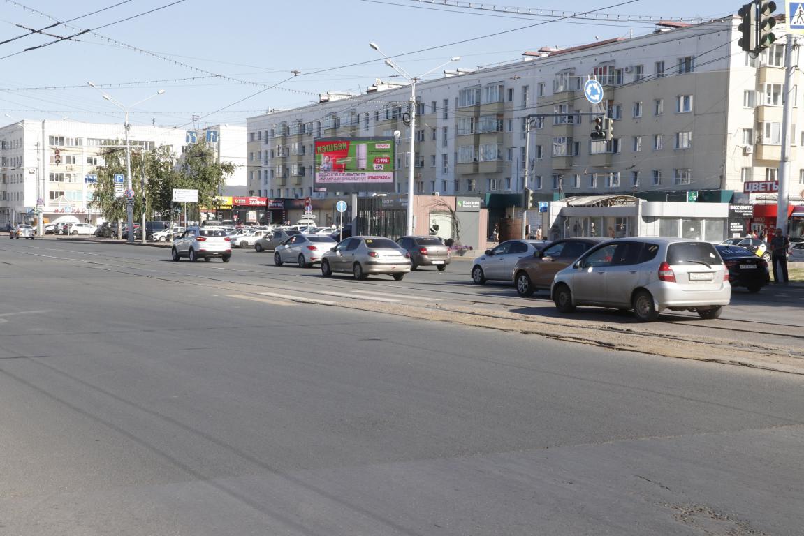 Фотография рекламного носителя, тип: Билборд 3x6, адрес: Революционная ул., д.52, Уфа, Республика Башкортостан, Россия. Сторона A1-A10 №742946