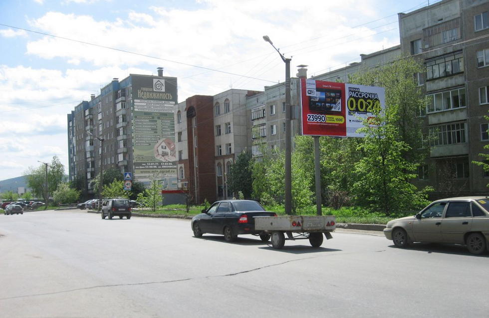 Фотография рекламного носителя, тип: Билборд 3x6, адрес: Миасс г., Ак. Павлова ул., д.32, Челябинск, Челябинская область, Россия. Сторона А №377654