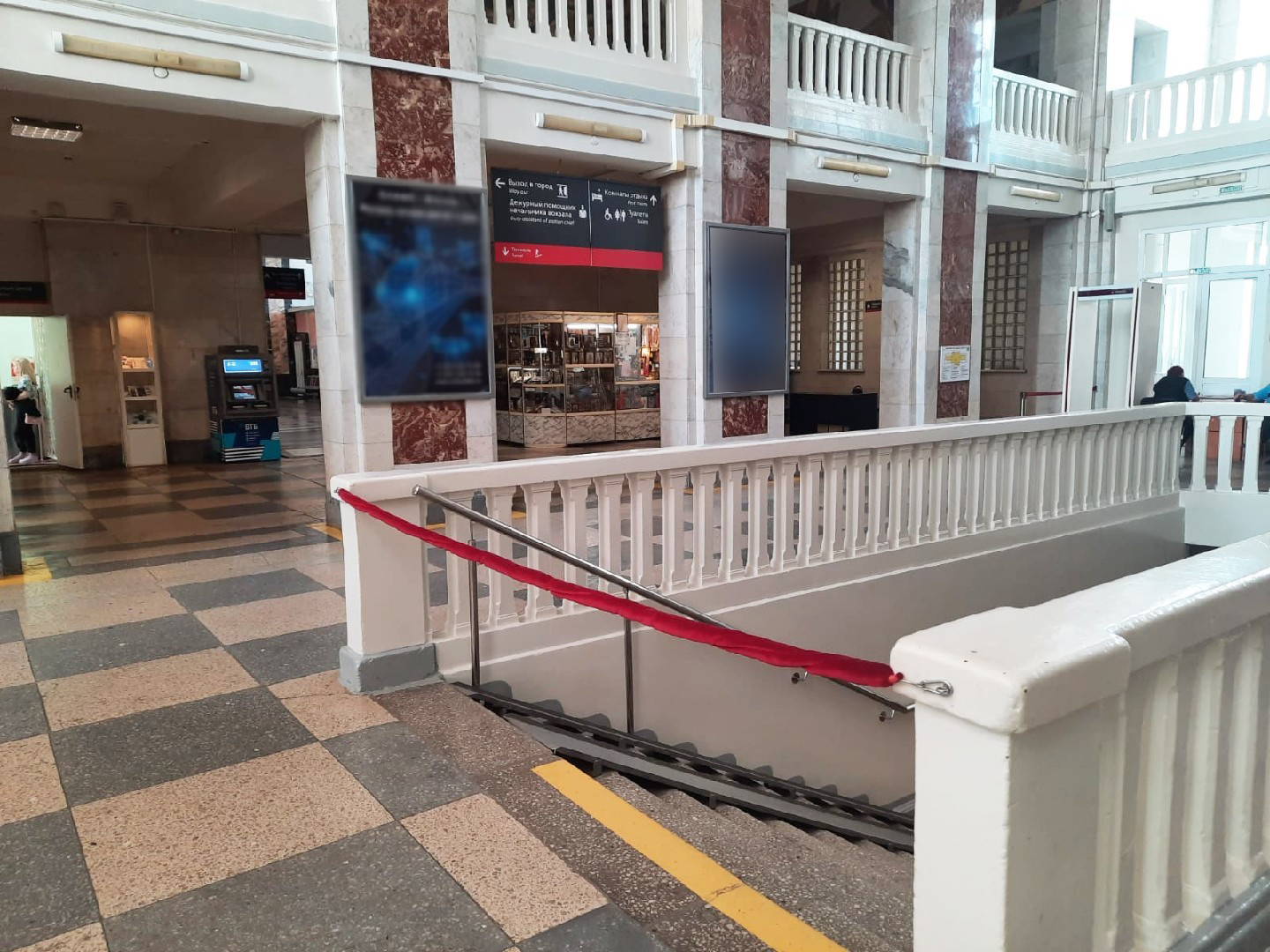 Фотография рекламного носителя, тип: Постер/баннер, адрес: ЖД вокзал «Магнитогорск», Вокзальная ул., д.39, Магнитогорск, Челябинская область, Россия. Сторона/вариант А №990866