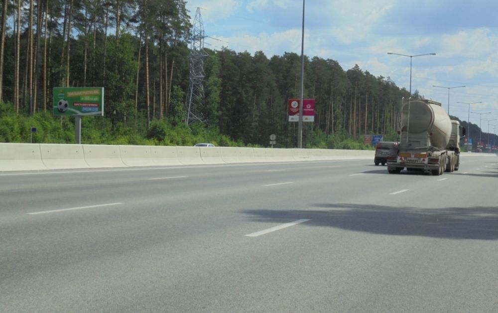 Фотография рекламного носителя, тип: Билборд 3x6, адрес: Кольцово а/д, 1 025м, поз.1, Екатеринбург, Свердловская область, Россия. Сторона B №1055071